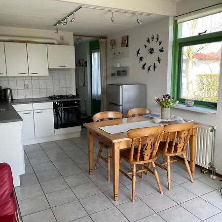 Prázdninový dům Albatros 126 *